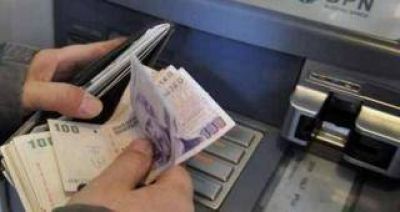 Desde el martes los estatales cobran el 80% del sueldo de septiembre