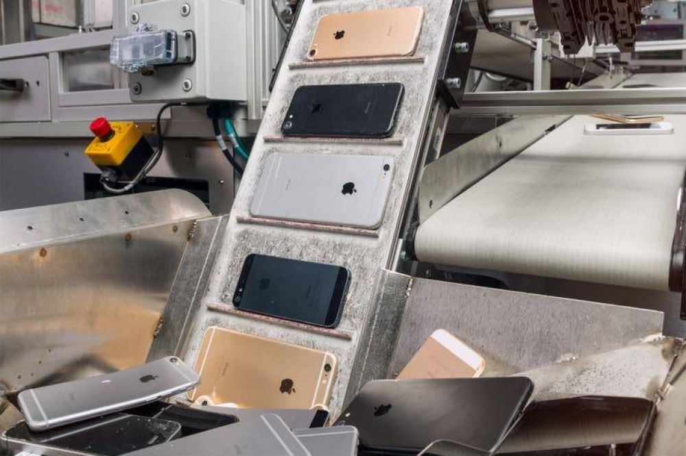 Apple demanda a una empresa que reciclaje que revendió más de 100.000 de sus dispositivos sin autorización