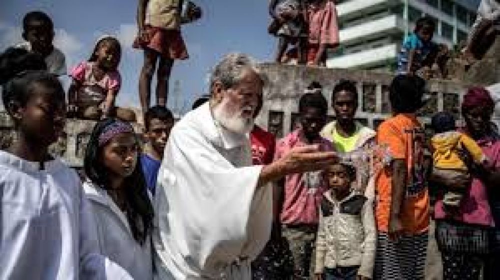Un misionero no es un voluntario: es un maestro de la fe
