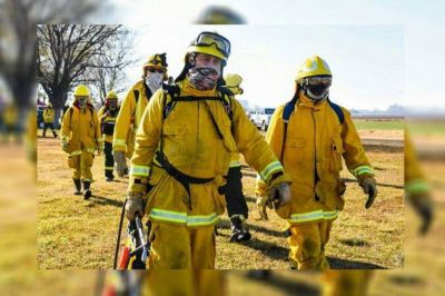 Bomberos pampeanos preparados para colaborar con los incendios