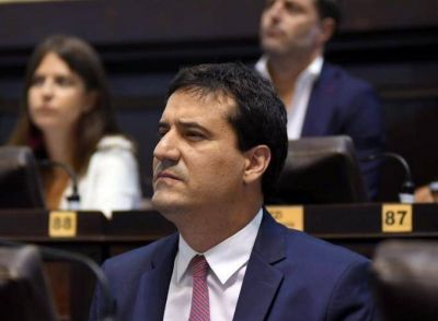Maximiliano Abad: �La educaci�n es un bien social y es un derecho b�sico�