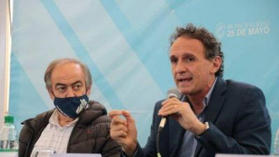 Tapalqu�: Cocconi firm� dos convenios para obras p�blicas
