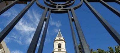 Lan�s: reabren gradualmente templos e iglesias