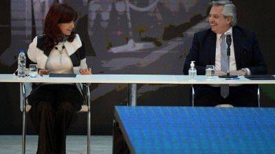 Alberto, Cristina y la conocida canci�n del relanzamiento