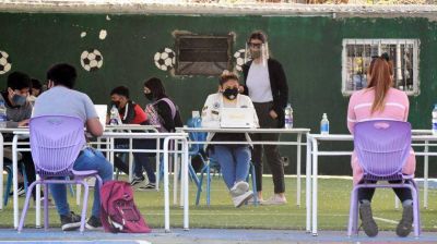 Ciudad de Buenos Aires retomar� actividades en escuelas el martes 13