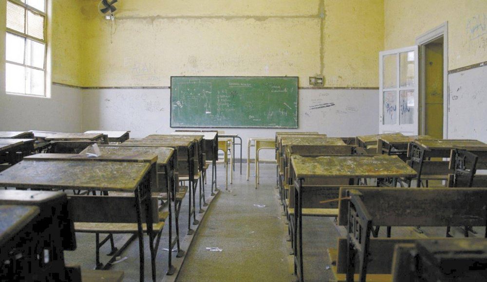 En La Plata, más del 5% de niños y adolescentes en edad escolar están fuera del sistema educativo