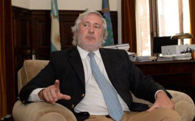 Conte Grand a fondo contra Ferrari, un fiscal que considera K