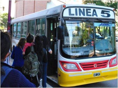Transporte p�blico: �Con lo que se recauda, no pagamos ni el chofer ni el combustible�