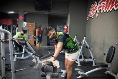 Posadas: por el fin de semana largo, extienden horario para actividades f�sicas y deportivas