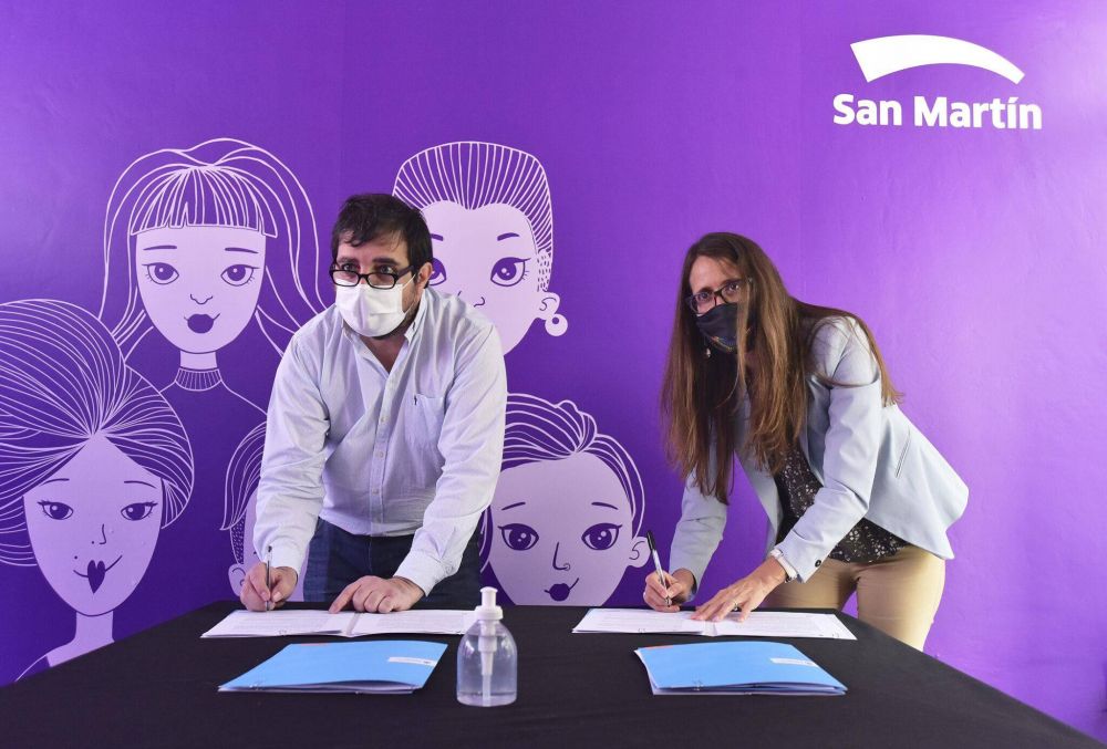 Fernando Moreira y Gómez Alcorta firmaron convenios de asistencia y acompañamiento en casos de violencia de género