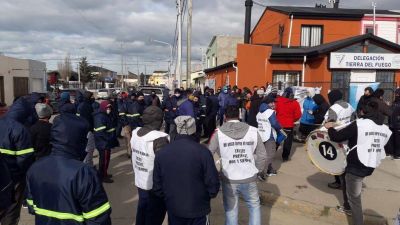 Tierra del Fuego: Textiles hicieron renunciar al secretario general de la AOT y van por la comisi�n directiva: 