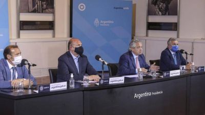 En el �ltimo minuto, Alberto descart� imponer el toque de queda en las provincias