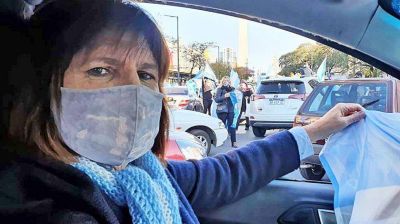 Bullrich convoca a marchas anti K pero busca no espantar a los moderados de JxC