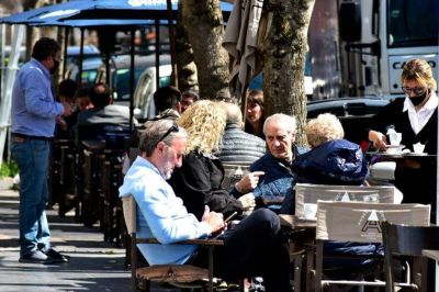 Seg�n una encuesta, la mayor�a avala las aperturas y que no haya sanciones
