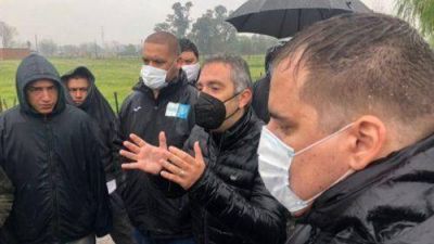 Larroque dice que 552 familias de Guernica ya aceptaron irse del predio de manera pac�fica