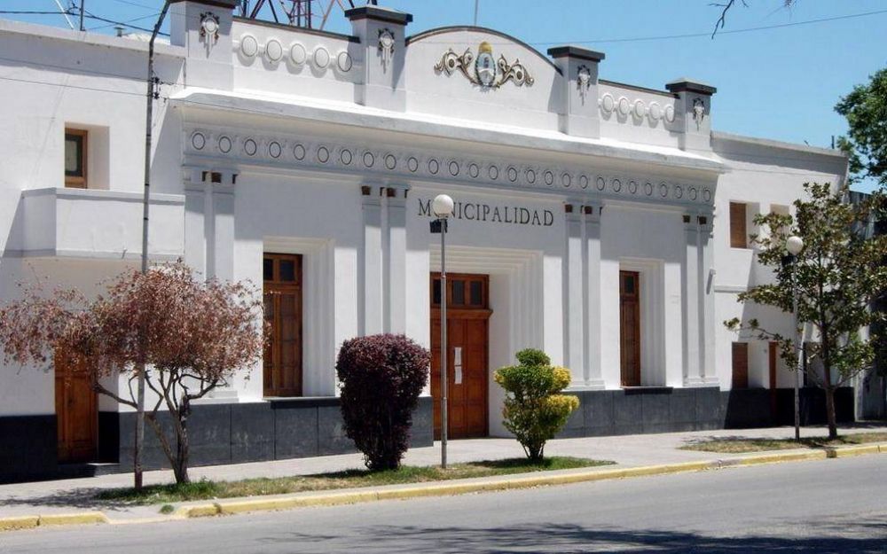 Denuncian intento de incendio en casa de un Director de Allen