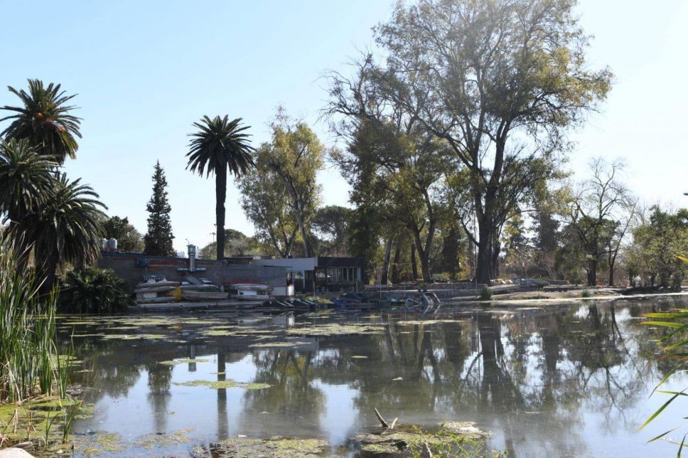 Schiaretti y Llaryora acordaron el saneamiento de la laguna del Parque Sarmiento