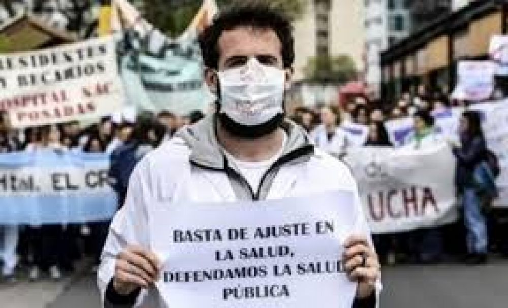 Enfermeros acamparán frente a la sede del gobierno porteño y las autoridades prometen diálogo