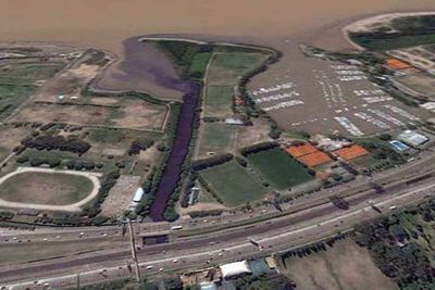 �Adi�s a los clubes? Tres sedes hist�ricas de N��ez est�n al borde del desalojo