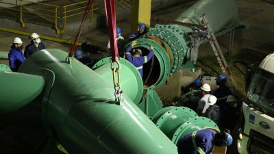 AySA en Mor�n: Finalizaron los trabajos de instalaci�n del colector principal de la Estaci�n Elevadora para optimizar el servicio de agua en la zona oeste