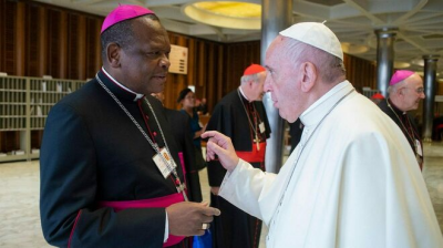 El Consejo de Cardenales pasa de tener seis a siete miembros