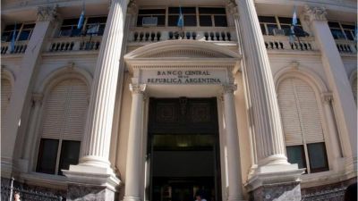 El drenaje de reservas modera su ritmo