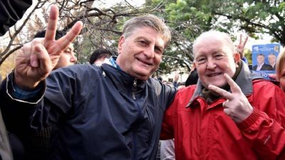 Carlos Verna volvi� a las Redes y comparti� un v�deo por D�a de la Lealtad