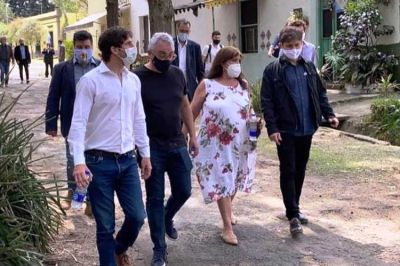 Andreotti y Zamora acompa�aron al Presidente y al Gobernador en su recorrido por Mart�n Garc�a