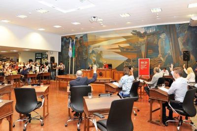 Se tensa la relaci�n entre La C�mpora y el Movimiento Evita