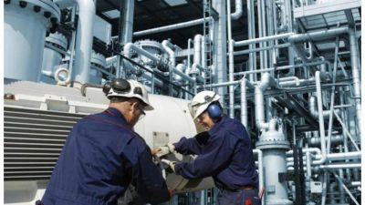La industria cay� m�s del 5% en agosto y se mantiene 11% debajo de los niveles prepand�micos