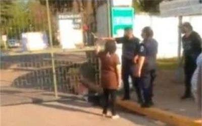 Ins�lito: El Intendente Men�ndez orden� cerrar el cementerio de Merlo 