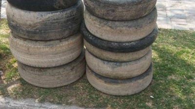 Sacaron cubiertas y basura de las costas del centro