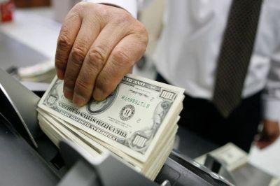 Con el blue sin techo, el gobierno se juega la ��ltima? carta al blanqueo de capitales para la construcci�n