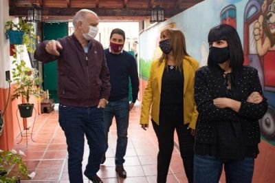 Grindetti anunci� subsidios por $ 3 millones para jardines privados de Lan�s