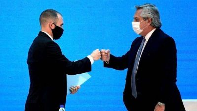 Alberto Fern�ndez se aferra a Mart�n Guzm�n para aguantar la crisis y hacerle frente a las presiones internas