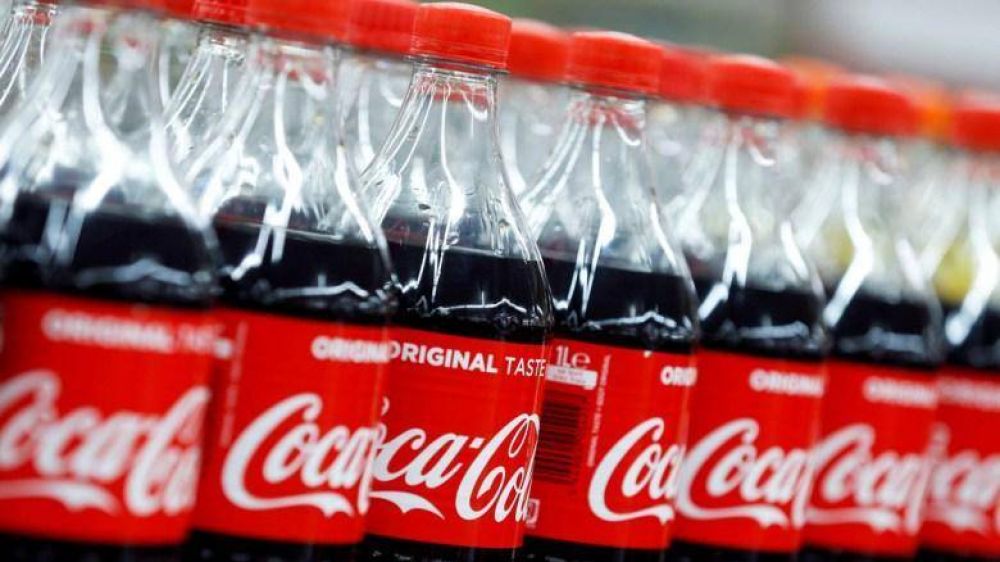 Coca-Cola planea eliminar la mitad de sus marcas de bebidas debido a la pandemia de covid-19