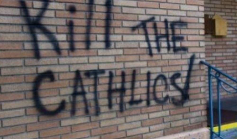 Denuncian cristianofobia en Inglaterra: nueva ola de delincuencia contra iglesias