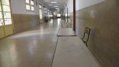 Con una carta, pap�s y docentes pidieron a Llamosas un regreso seguro a las aulas
