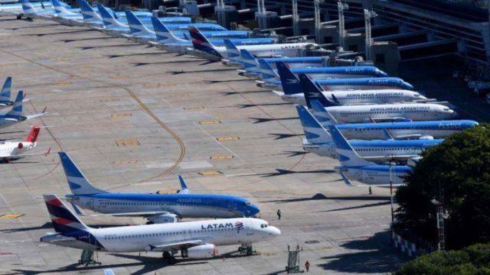 Requisitos obligatorios para abordar vuelos comerciales a Santa Cruz