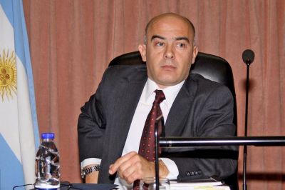 Esc�ndalo en la causa del d�lar futuro: uno de los jueces  advirti� que no hay delito y se baj� del juicio