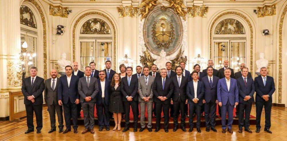 Presi�n de la Casa Rosada a los gobernadores para que apoyen el impuesto a las grandes fortunas