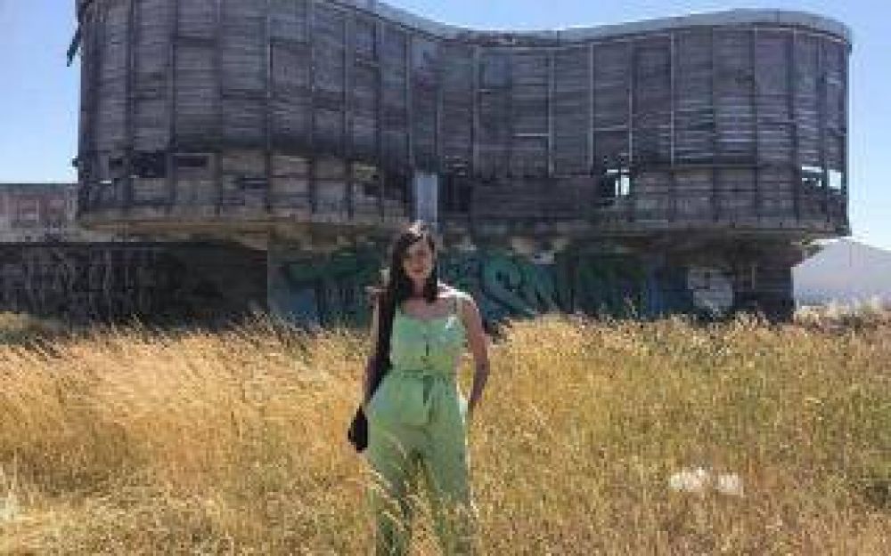 Qui�n es la periodista inglesa que quiere comprar y restaurar un hist�rico edificio de Mar del Plata para salvarlo