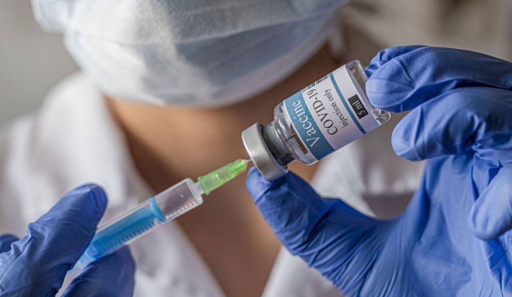 Coronavirus: el gobierno bonaerense prepara un megaoperativo para vacunar