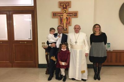 El encuentro entre el Papa y el heladero platense que le prepara en Roma su gusto preferido