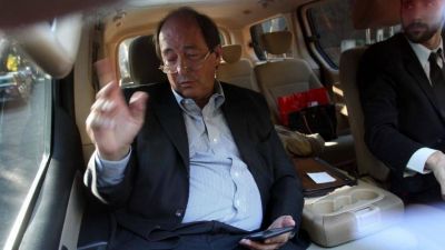 Sanz apoya el acuerdo que propone Cristina y pide negociar la ley del Procurador