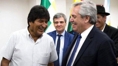 Alberto Fernández viaja a Bolivia junto a Evo Morales para asistir a la asunción de Arce