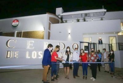 Quintela inauguró nuevo edificio de Cerdo de Los Llanos