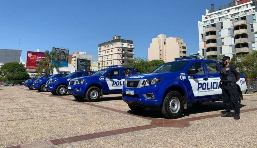 Equipan a la Polica de Crdoba: nuevos vehculos, cascos y cmaras de vigilancia