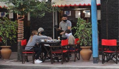 Nueva normalidad: Quitan las restricciones horarias para la actividad comercial