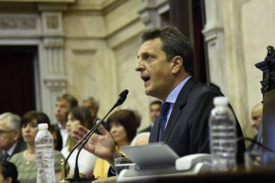 Massa redujo a tres las comisiones que tratar�n el proyecto de etiquetado de alimentos